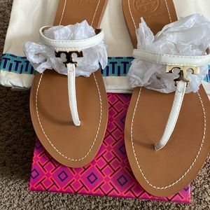 Tory Burch Flat logo sandal